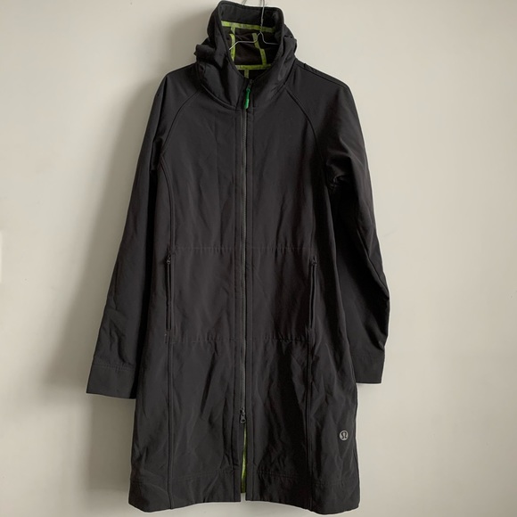 Lululemon apres yoga jacket soft shell rain coat